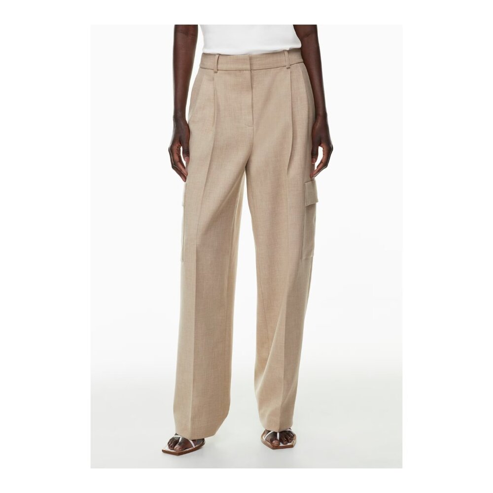 Aritzia Babaton Spotlight cargo pants / trousers in beige size 00, like new